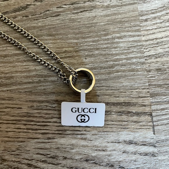 NEW Gucci Sterling Sliver 925 Round Pendant And Chain Necklace w/Box Dust Bag - Picture 3 of 12